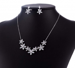 Cubic Zirconia Jewelry Sets - Bloem ketting met oorbellen